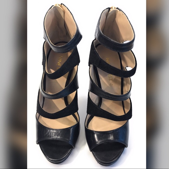 Nine West Strappy Black Heels sz 5M - Picture 2 of 8
